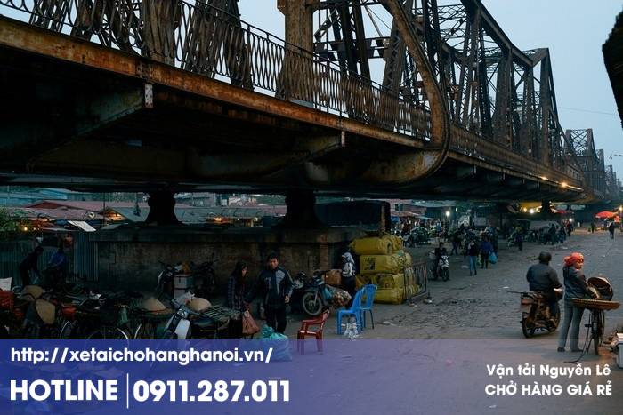 Dịch vụ cho thuê xe tải 1 tấn chở hàng ở Hà Nội